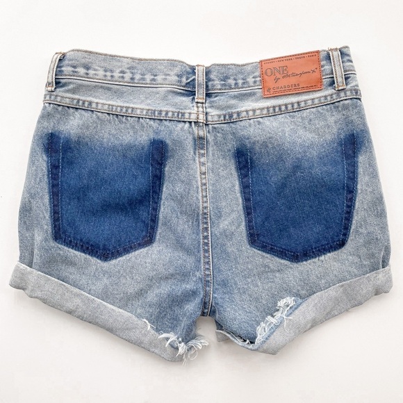 One Teaspoon Shorts - Picture 6 of 11